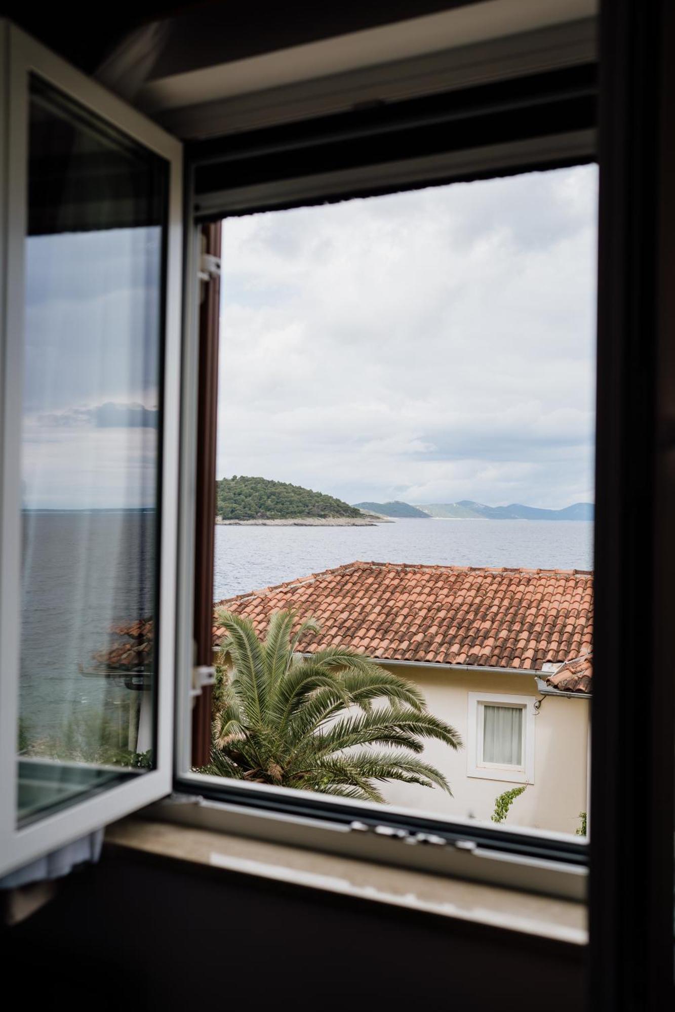 Apartmaji Punta Leilighet Veli Lošinj Eksteriør bilde