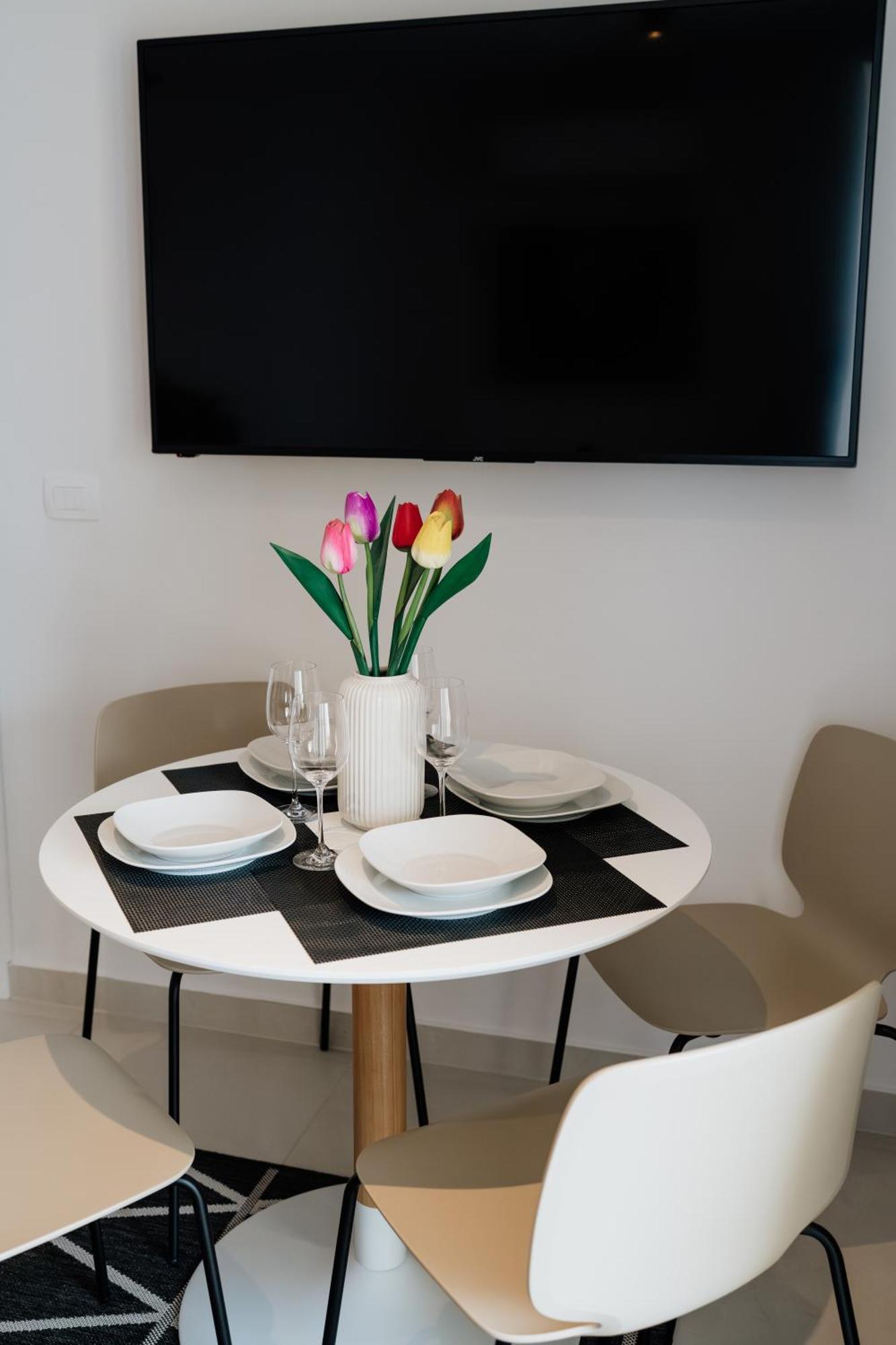 Apartmaji Punta Leilighet Veli Lošinj Eksteriør bilde