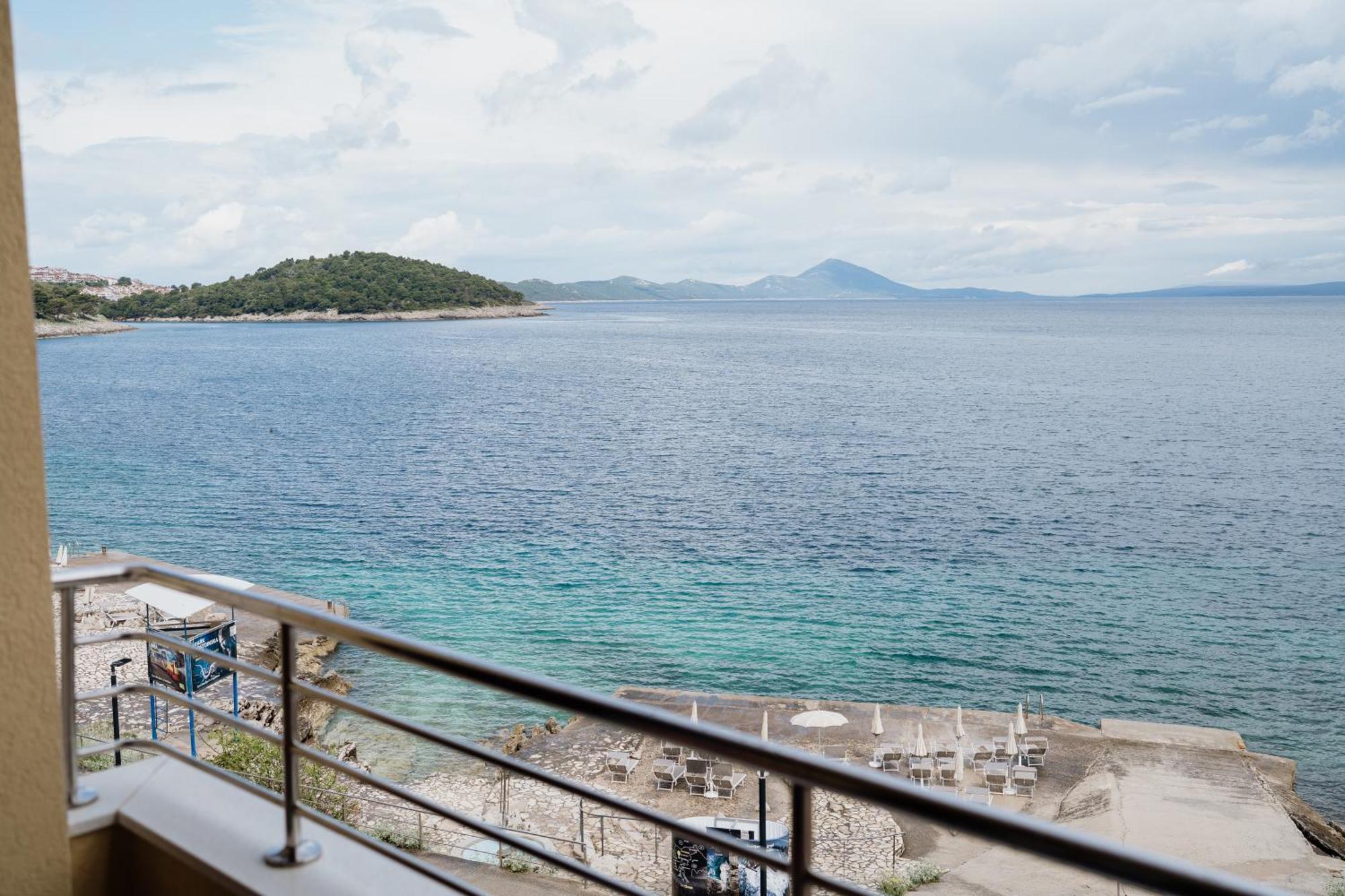 Apartmaji Punta Leilighet Veli Lošinj Eksteriør bilde